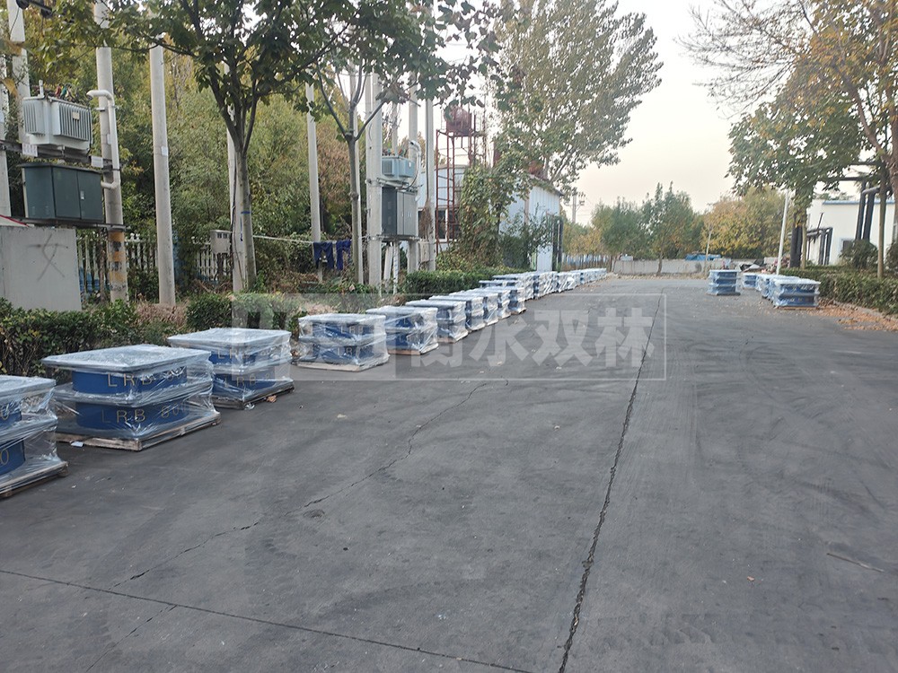 建筑隔震橡胶支座价钱 LNR橡胶隔震支座400(II型)源头工厂 高阻尼隔震支座(HDR)厂家电话